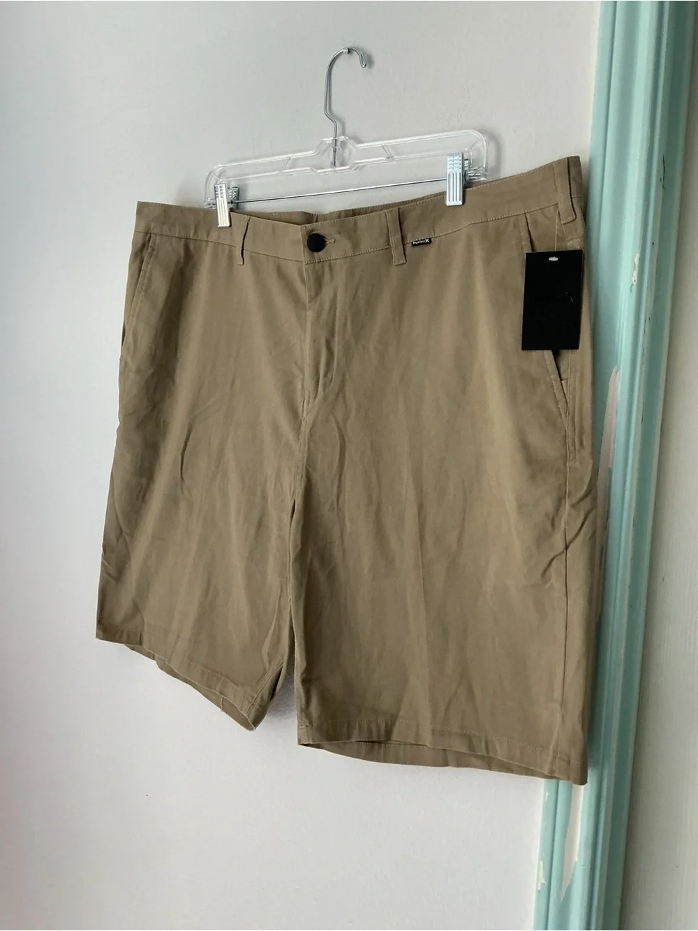 Hurley Men's Tan Flat Front Shorts